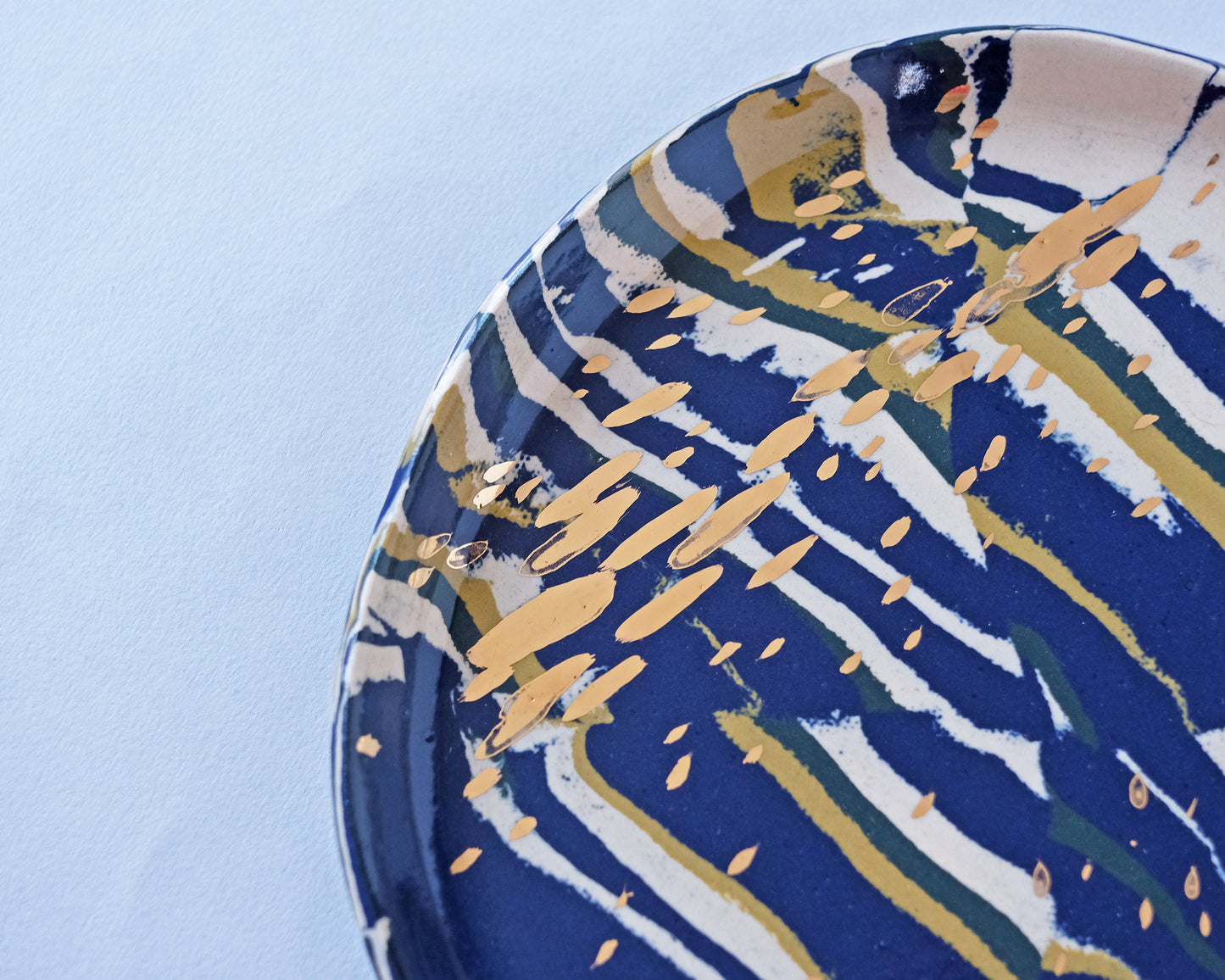 Nerikomi Plate Striped with gold