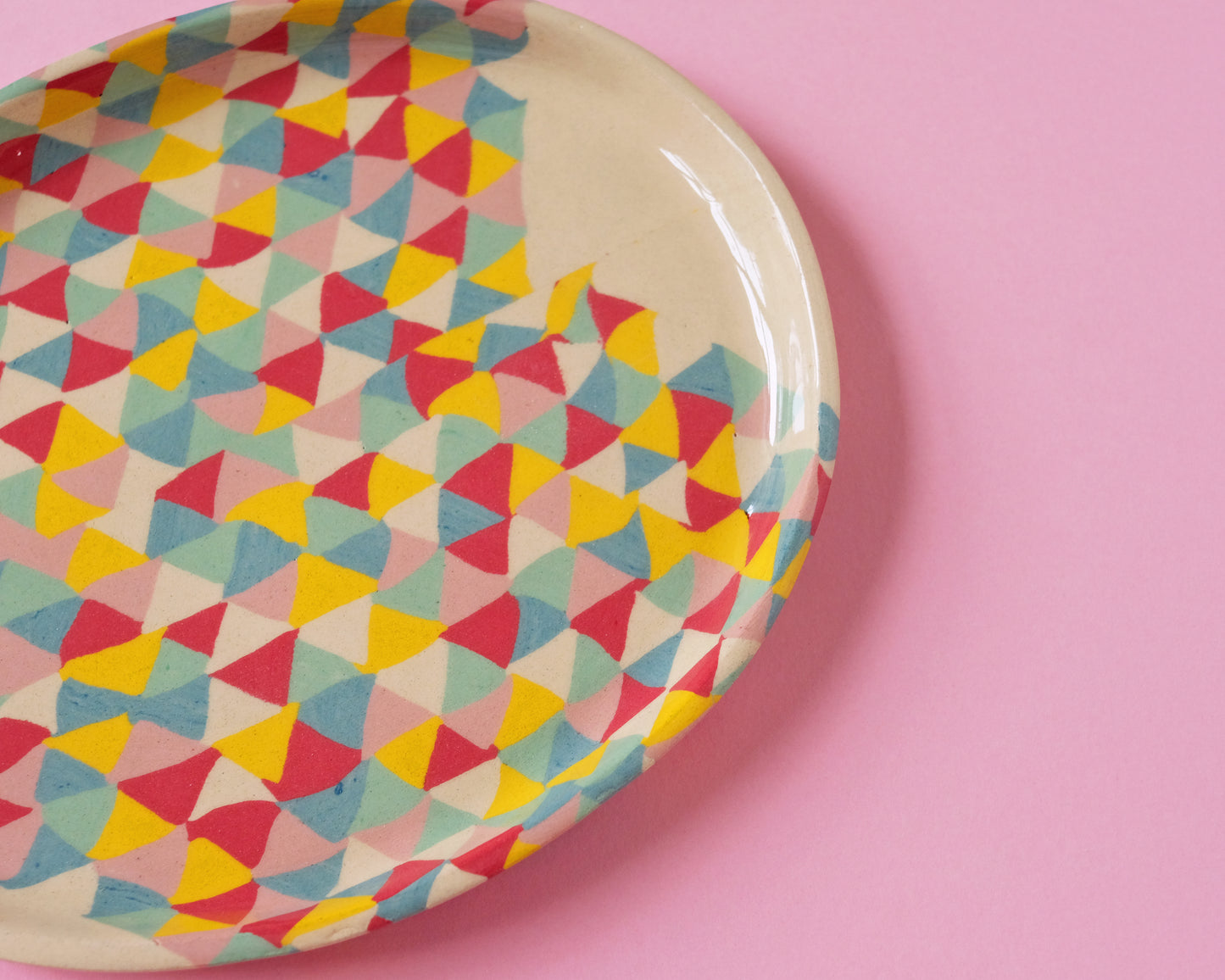 Nerikomi Triangles Medium Plate