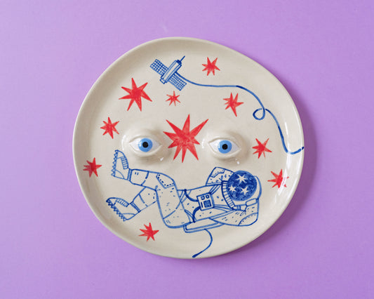 The Astronaut Eyed Plate №8 (21 cm)