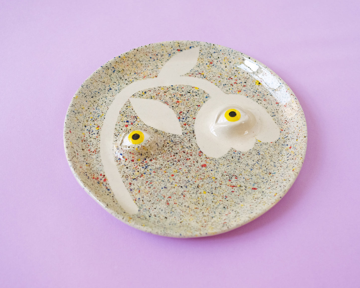 Eyed Plate with a Spray Flower