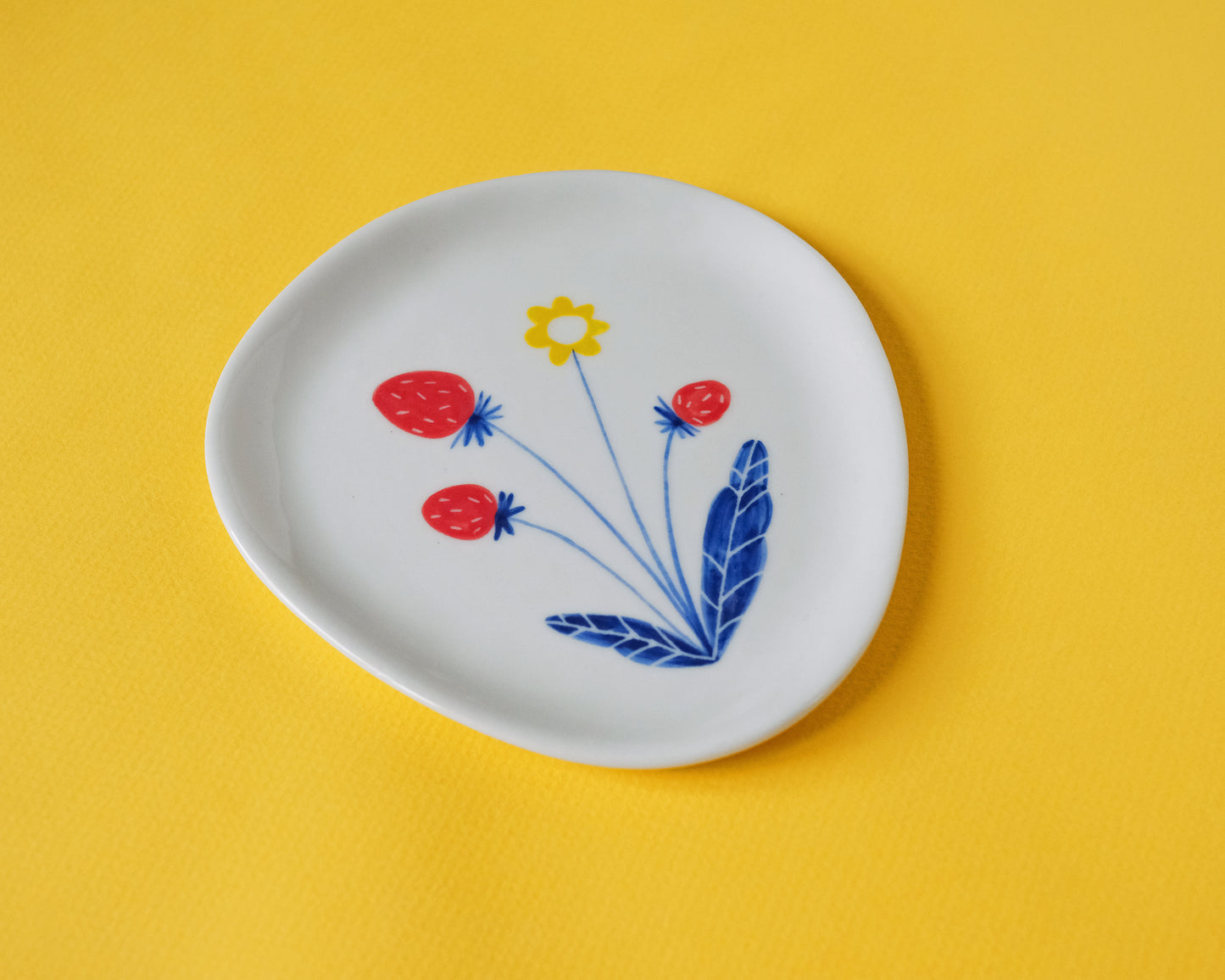 Cute Porcelain Plate (Different variants)