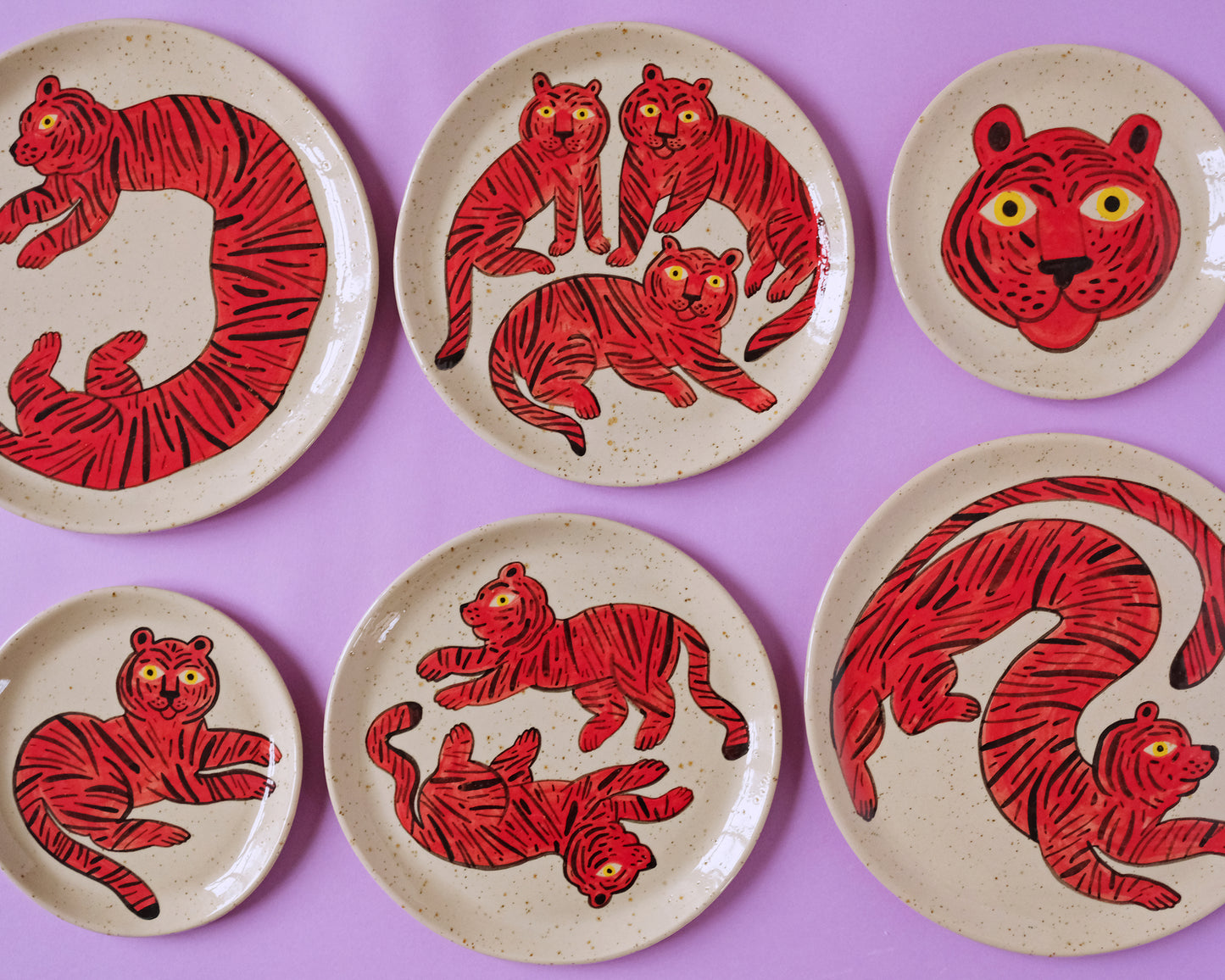 WOW! Tiger Plate Set! 6 Plates