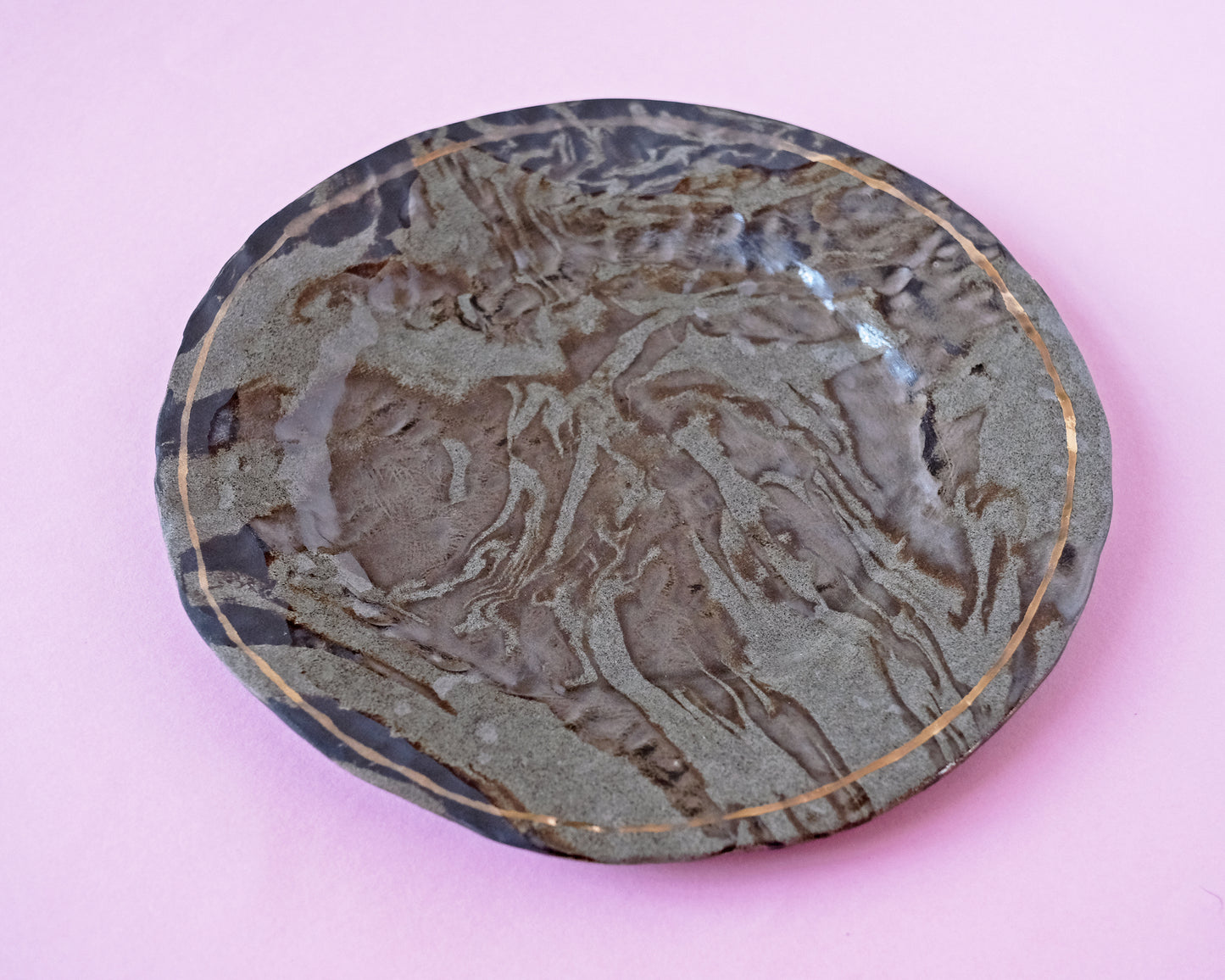 Nerikomi Plate Gray Stone Flat with Gold