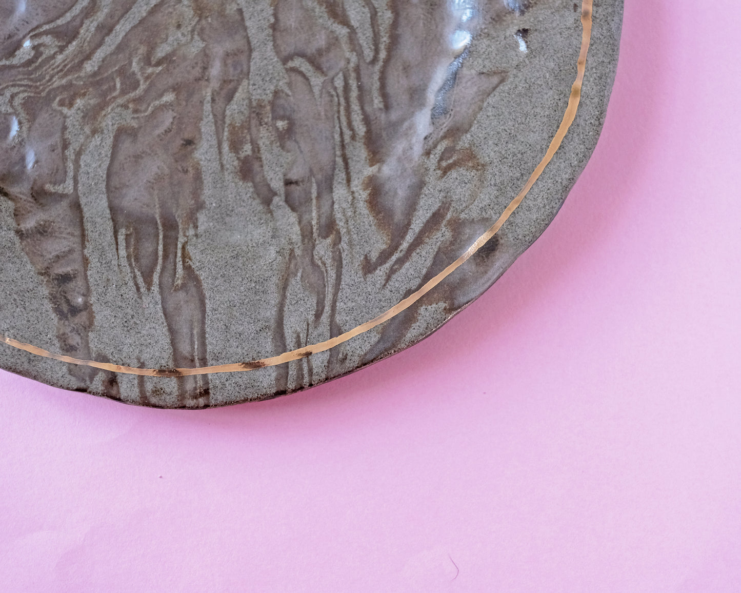 Nerikomi Plate Gray Stone Flat with Gold